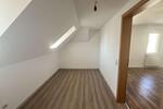 Dachgeschoßwohnung Reichenbach im Vogtland - 4 Zimmer, 77 m&sup2;, 420&euro; | Angebot:26168702