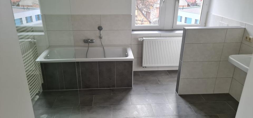 Dachgeschoßwohnung Artern - 3 Zimmer, 105 m&sup2;, 600&euro; | Angebot:21974663