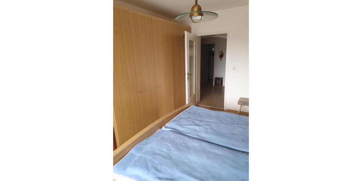 Etagenwohnung Pullenreuth - 3 Zimmer, 100 m&sup2;, 700&euro; | Angebot:25840266