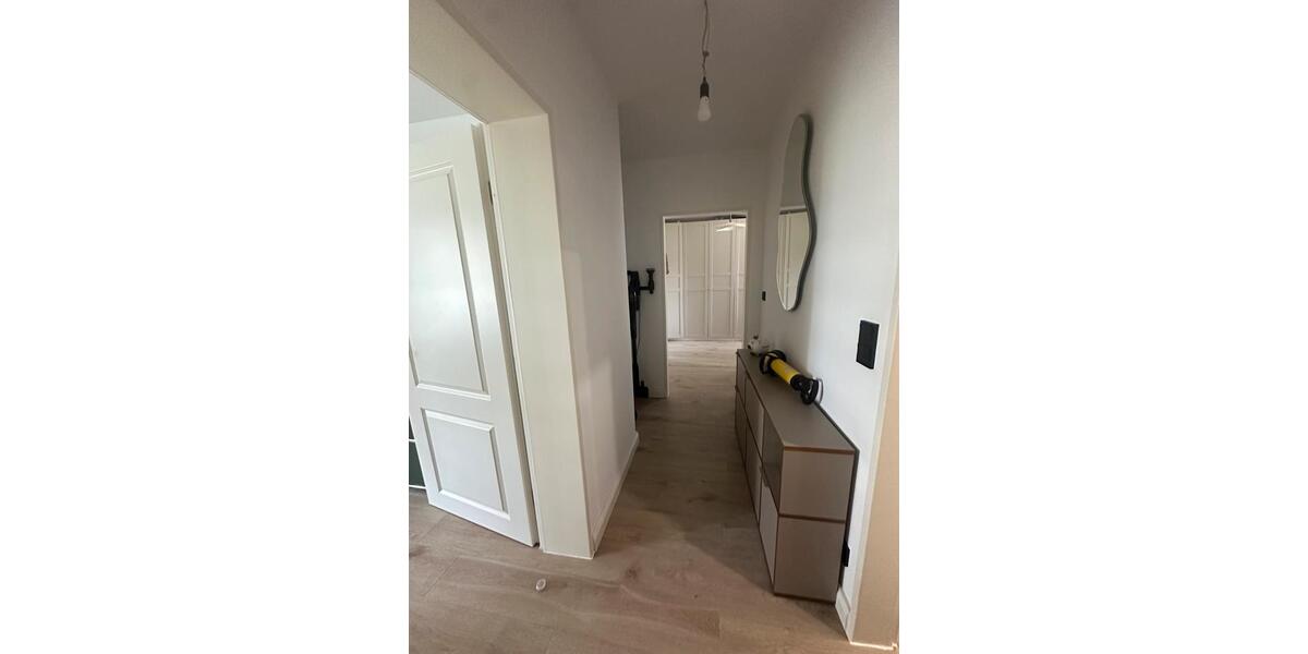 Etagenwohnung Ronnenberg - 3 Zimmer, 93 m&sup2;, 1.450&euro; | Angebot:26614319