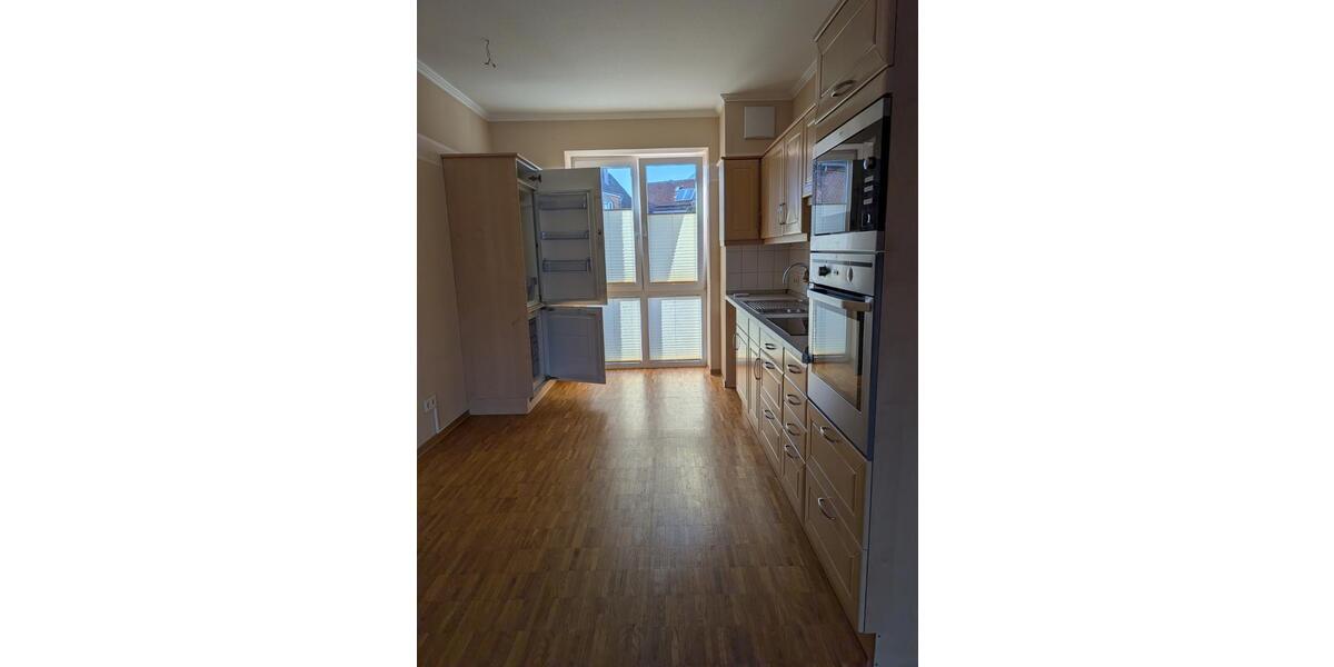 Etagenwohnung Ratzeburg - 3 Zimmer, 74 m&sup2;, 660&euro; | Angebot:26111721