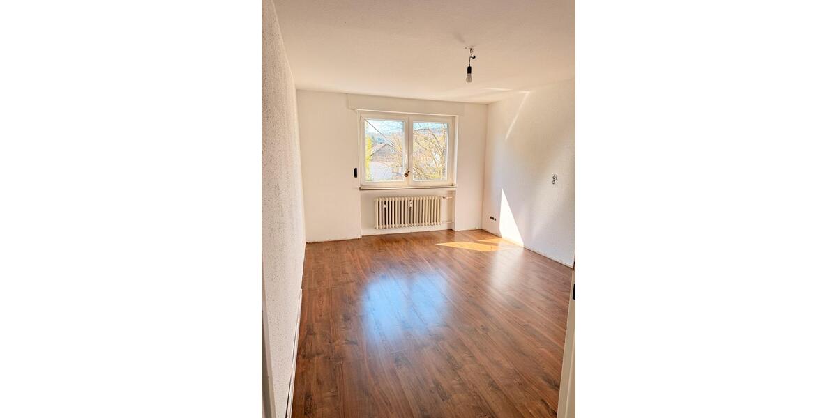 Etagenwohnung Bad Driburg - 3 Zimmer, 81 m&sup2;, 720&euro; | Angebot:26656129