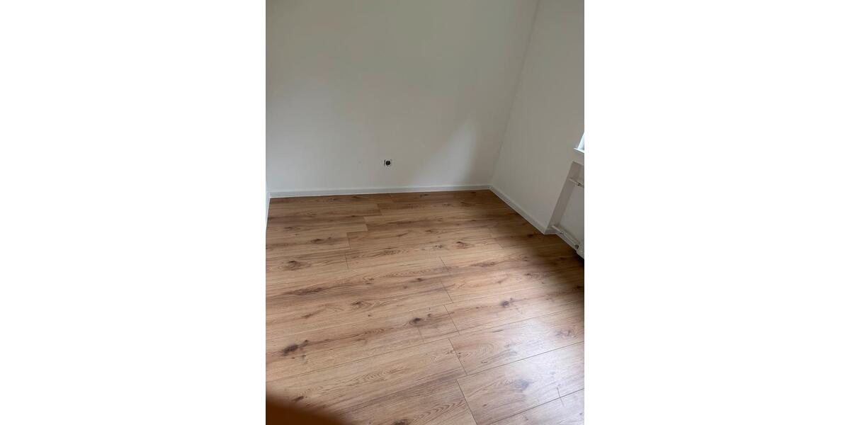 Etagenwohnung Blomberg - 4 Zimmer, 81 m&sup2;, 600&euro; | Angebot:26261728