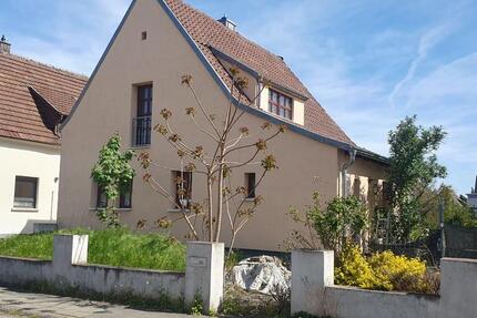 Charmantes Einfamilienhaus mit Terrasse & großem Garten in Haßloc 5 zimmer