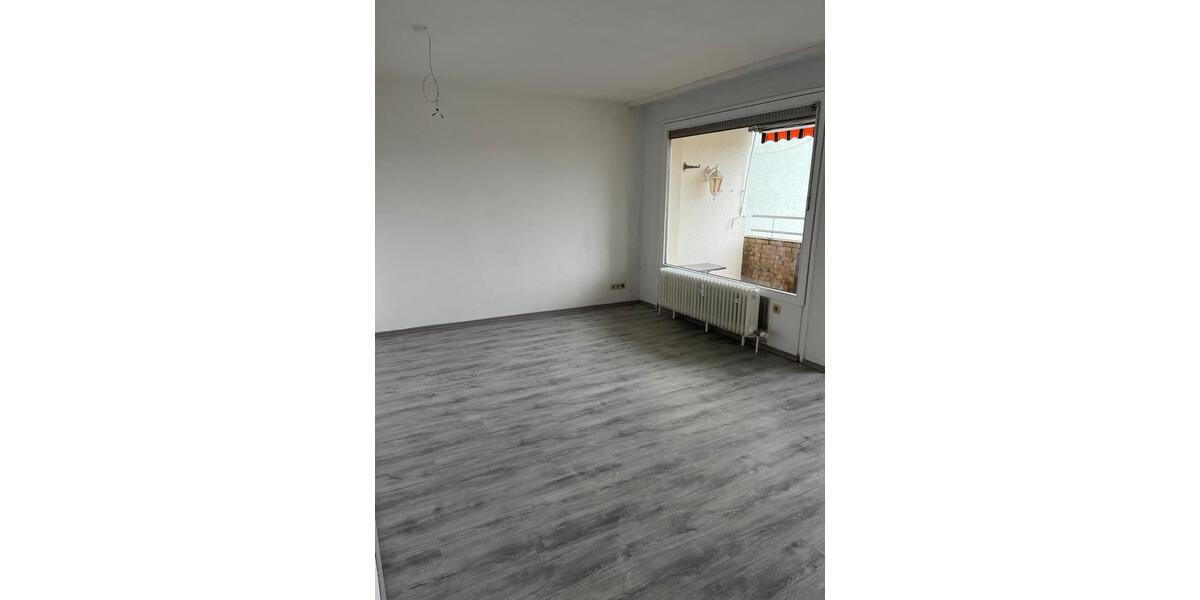 Etagenwohnung Kirchheim unter Teck - 3 Zimmer, 83 m&sup2;, 1.000&euro; | Angebot:24459732