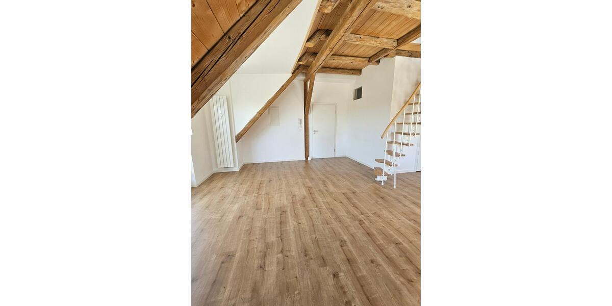 Dachgeschoßwohnung Deisenhausen - 3 Zimmer, 95 m&sup2;, 1.110&euro; | Angebot:26284501
