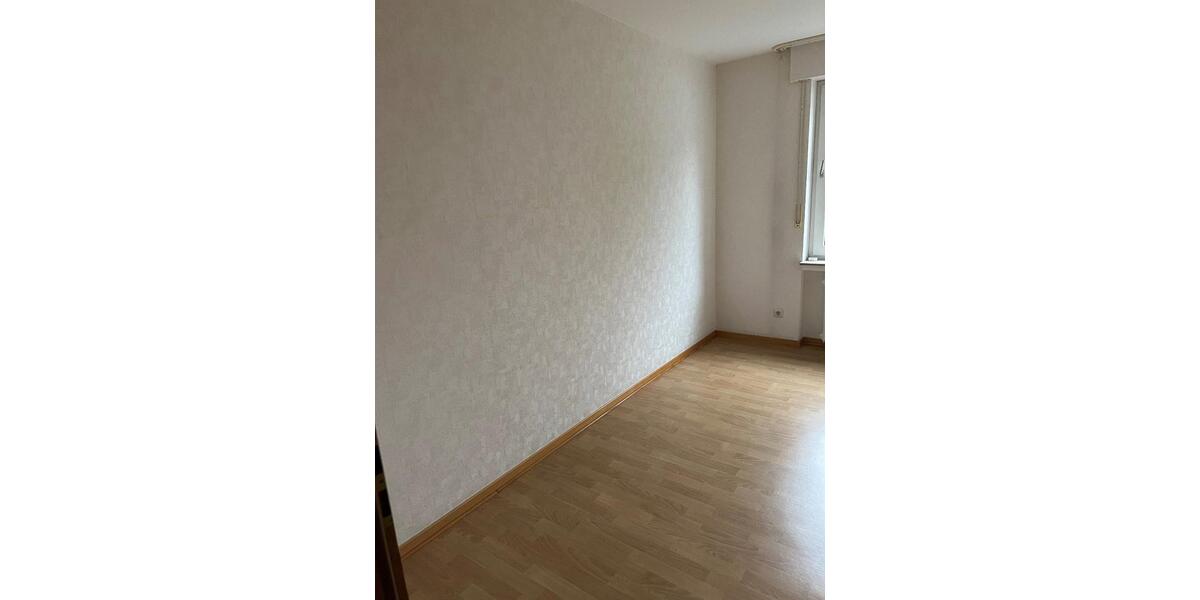 Erdgeschoßwohnung Porta Westfalica - 3 Zimmer, 90 m&sup2;, 810&euro; | Angebot:26675472