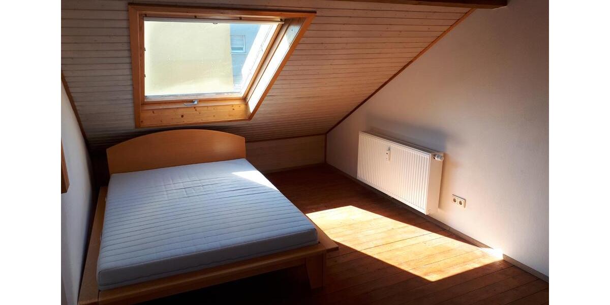 Maisonettenwohnung Friedrichshafen - 4 Zimmer, 130 m&sup2;, 1.180&euro; | Angebot:26034158