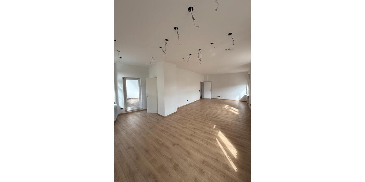 Etagenwohnung Ansbach - 5 Zimmer, 159 m&sup2;, 1.500&euro; | Angebot:25986577