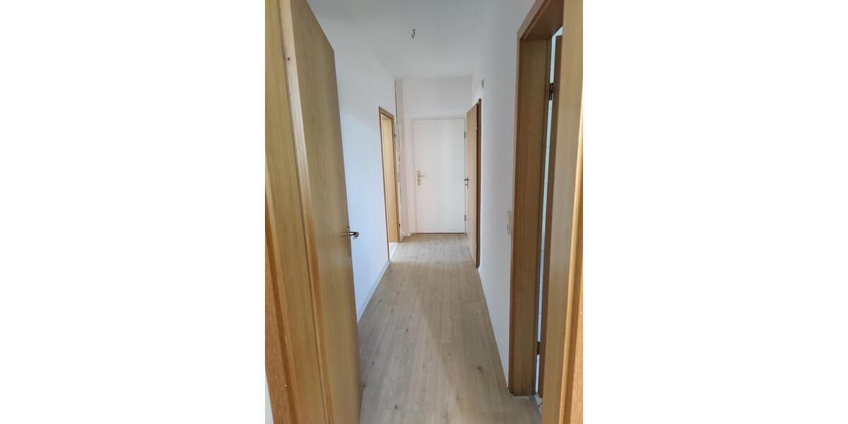 Erdgeschoßwohnung Gröningen - 3 Zimmer, 60 m&sup2;, 390&euro; | Angebot:26405031