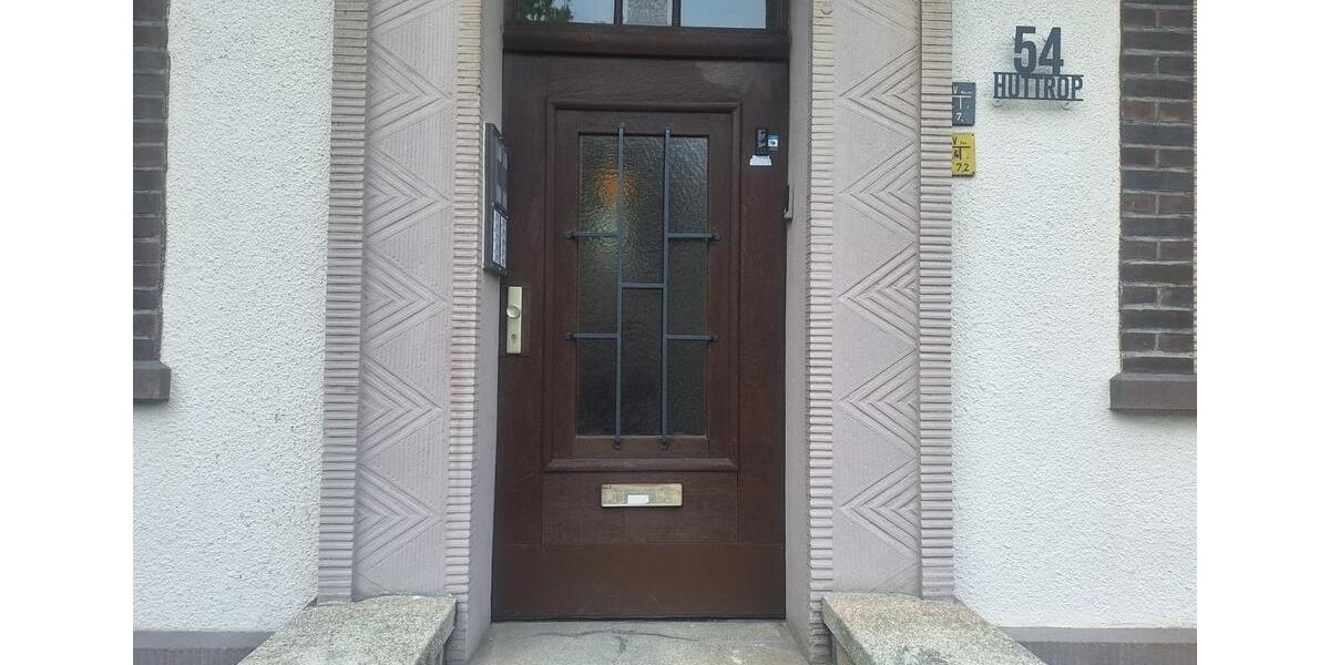 Dachgeschoßwohnung Essen Huttrop - 1 Zimmer, 24 m&sup2;, 635&euro; | Angebot:25225217