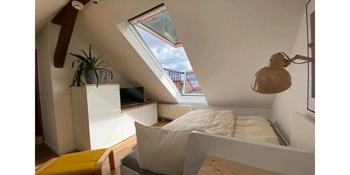 Dachgeschoßwohnung Jena - 1 Zimmer, 23 m&sup2;, 750&euro; | Angebot:26403953