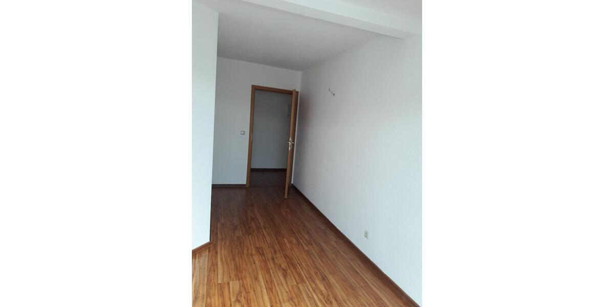 Dachgeschoßwohnung Gera Alt-Bieblach - 3 Zimmer, 100 m&sup2;, 670&euro; | Angebot:25989735