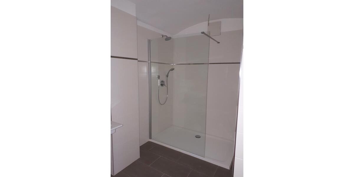 Etagenwohnung Halle (Saale) - 4 Zimmer, 152 m&sup2;, 1.520&euro; | Angebot:26644843