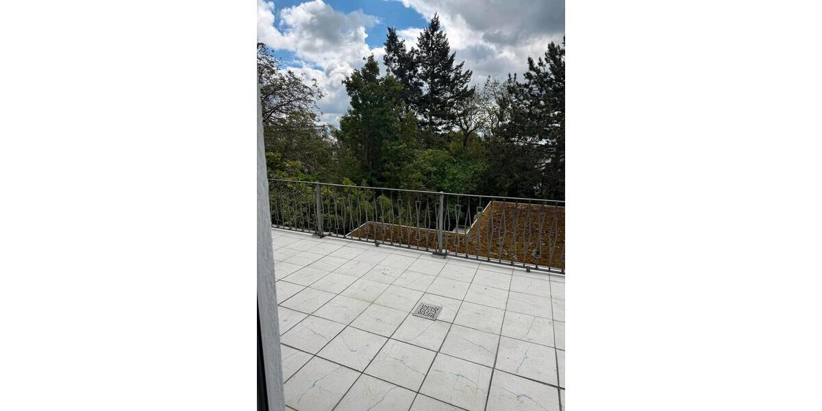Maisonettenwohnung Wiesbaden Schierstein - 3.5 Zimmer, 136 m&sup2;, 1.500&euro; | Angebot:26639046
