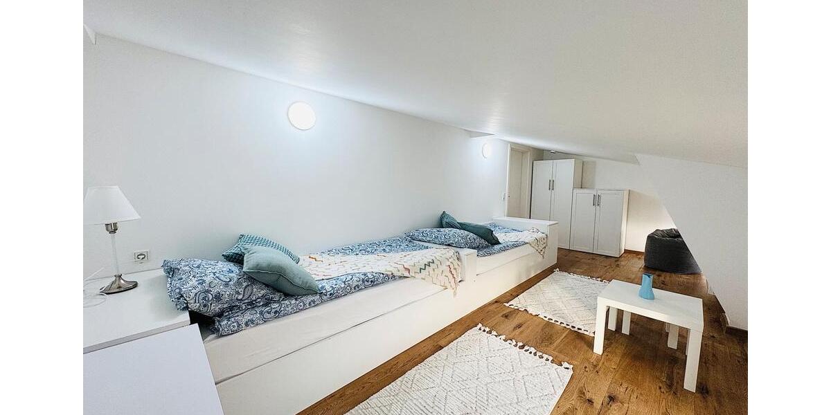 Dachgeschoßwohnung Anklam - 3 Zimmer, 70 m&sup2;, 1.250&euro; | Angebot:26449229