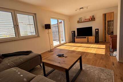 Haus Eching - 4 Zimmer, 136 m&sup2;, 1.800&euro; | Angebot:27108196