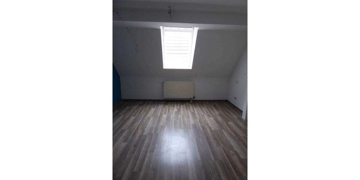 Etagenwohnung Beverungen - 4 Zimmer, 91 m&sup2;, 375&euro; | Angebot:25096055