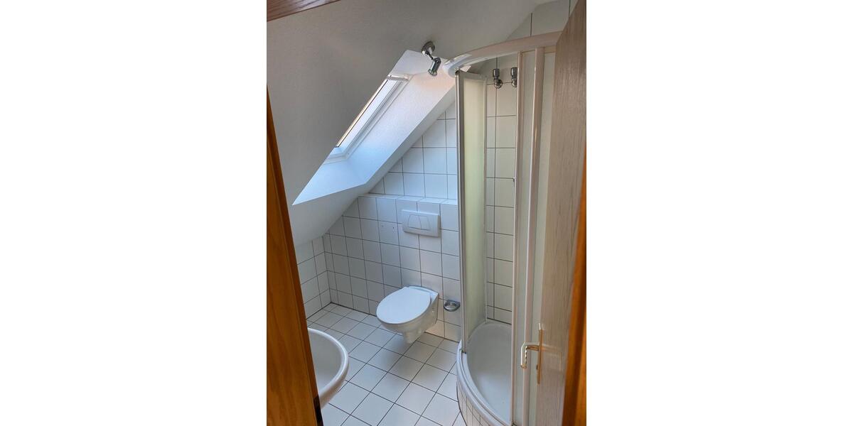 Dachgeschoßwohnung Aalen Unterkochen - 3 Zimmer, 78 m&sup2;, 950&euro; | Angebot:26153657
