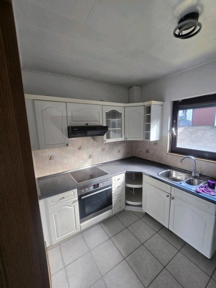 3-Zimmer-Wohnung mit Balkon+Terrasse+Garage ca. 90 qm