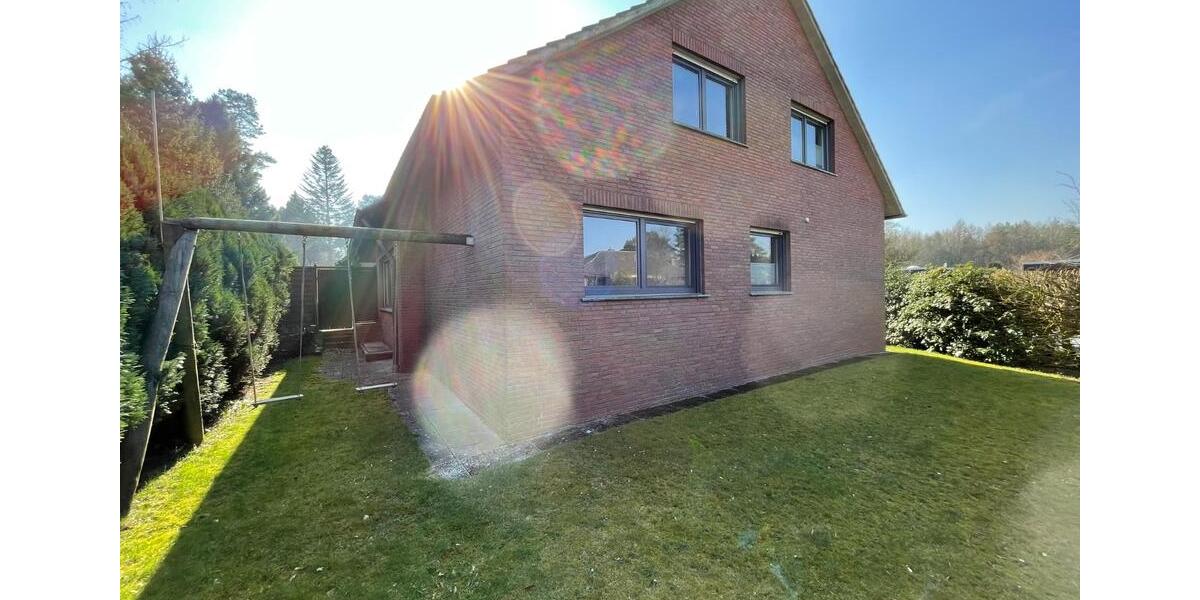 Dachgeschoßwohnung Lingen (Ems) - 3 Zimmer, 98 m&sup2;, 950&euro; | Angebot:24643463