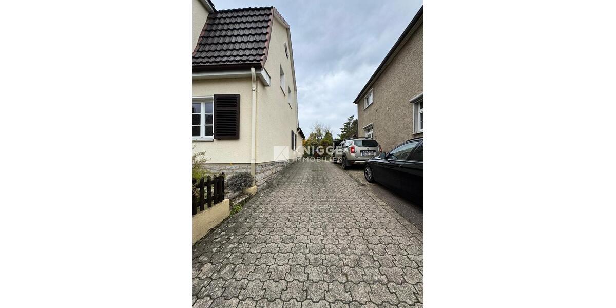 +++ 3419 - Modernisiertes EFH mit großem Garten in GL-Heidkamp +++ 4 zimmer