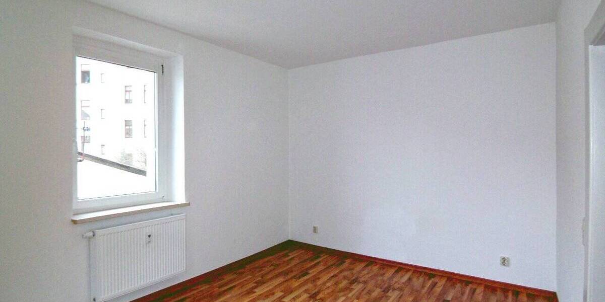 Etagenwohnung Bautzen - 2 Zimmer, 65 m&sup2;, 325&euro; | Angebot:19328935