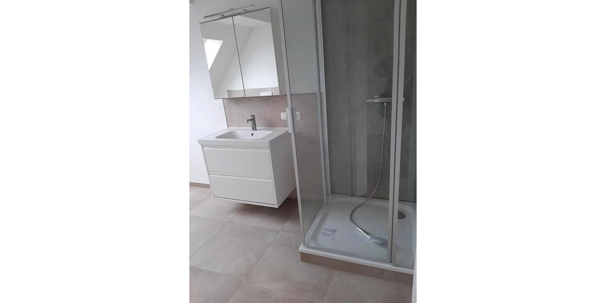 Dachgeschoßwohnung Wilhelmshaven Heppens - 2 Zimmer, 81 m&sup2;, 710&euro; | Angebot:26040405