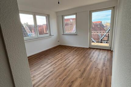 Sanierte 3-Zimmer-Wohnung in zentraler Lage zu vermieten (66qm) 2 zimmer