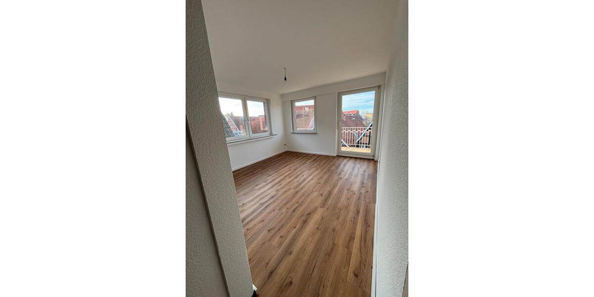Sanierte 3-Zimmer-Wohnung in zentraler Lage zu vermieten (66qm) 2 zimmer