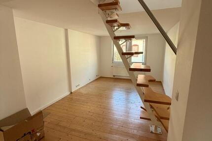 Charmante Maisonettewohnung mit Einbauküche und Tageslichtbad! 4 zimmer