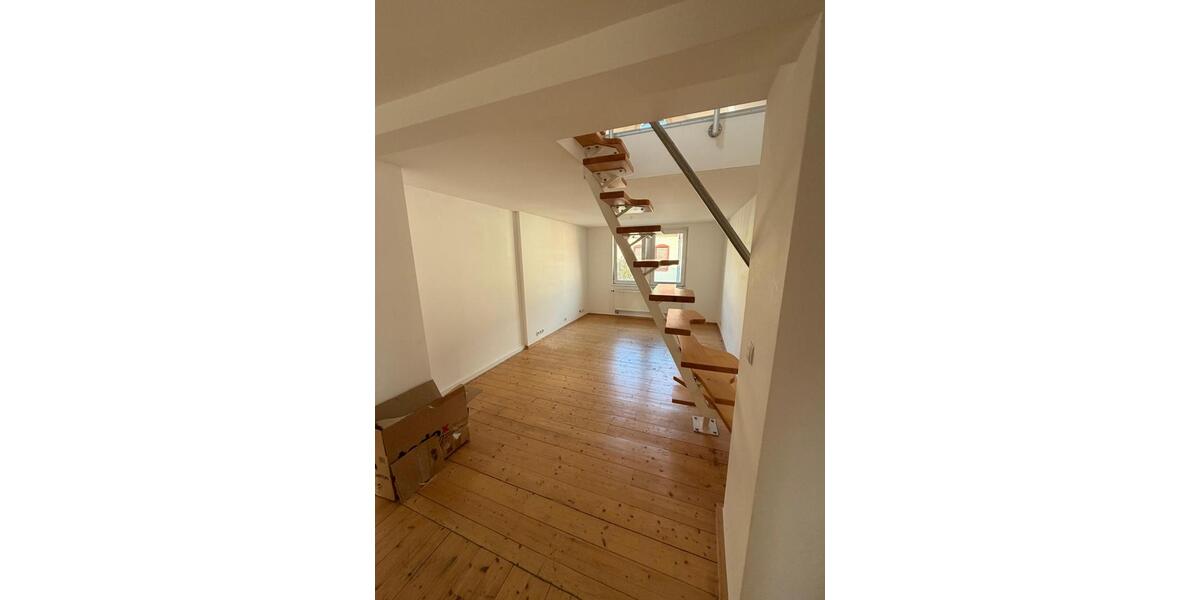 Charmante Maisonettewohnung mit Einbauküche und Tageslichtbad! 4 zimmer