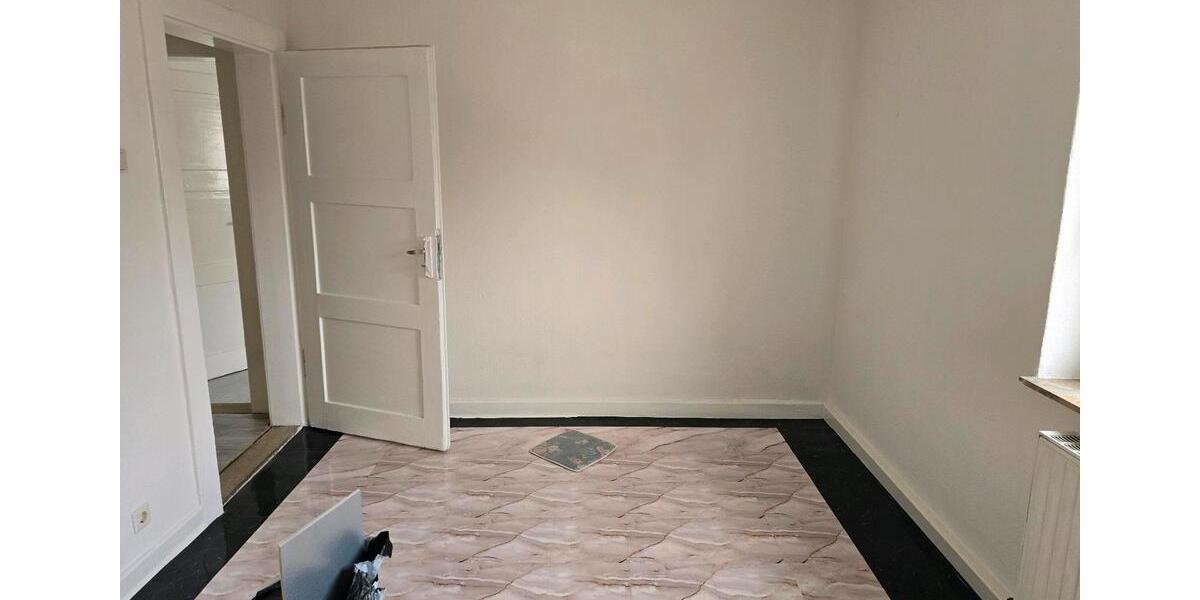 Dachgeschoßwohnung Borken (Hessen) - 3 Zimmer, 65 m&sup2;, 900&euro; | Angebot:24839382