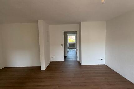 Erstbezug nach Sanierung 3 Zimmer Wohnung