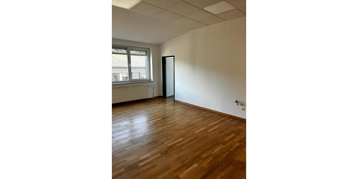 Gewerbeobjekt Lage - 4.725&euro; | Angebot:25867648