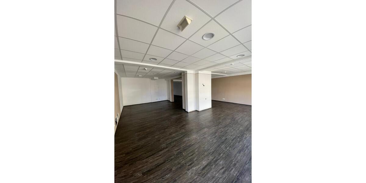 Gewerbeobjekt Freilassing - 1.500&euro; | Angebot:25992154