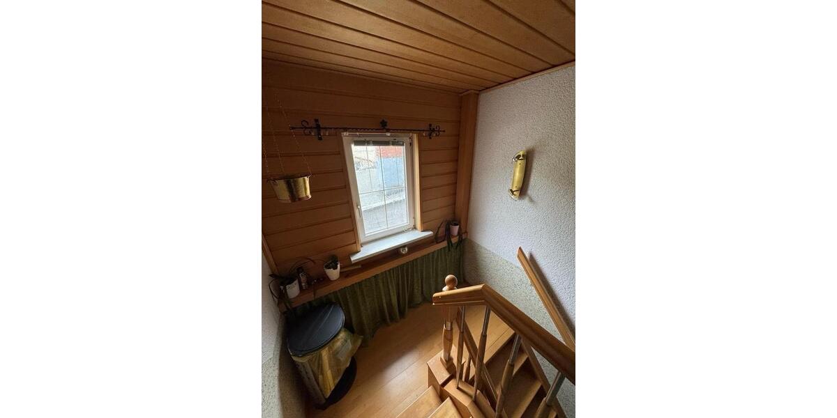 Dachgeschoßwohnung Schwarzatal - 2 Zimmer, 80 m&sup2;, 800&euro; | Angebot:25127752