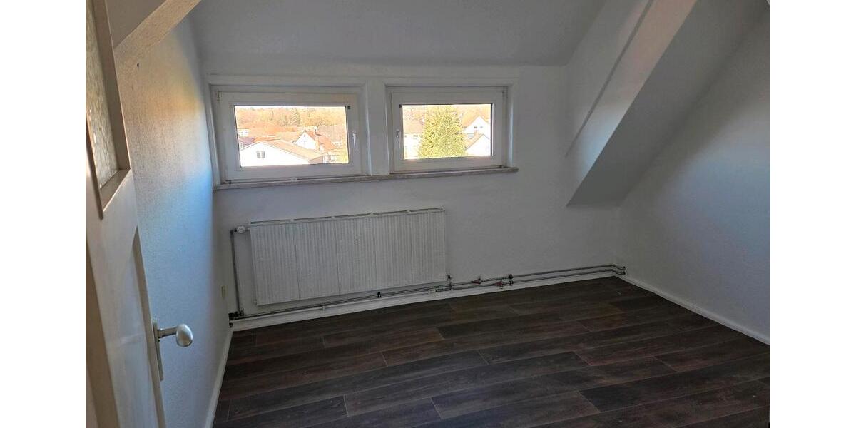 Etagenwohnung Schöningen - 4 Zimmer, 87 m&sup2;, 550&euro; | Angebot:26067771