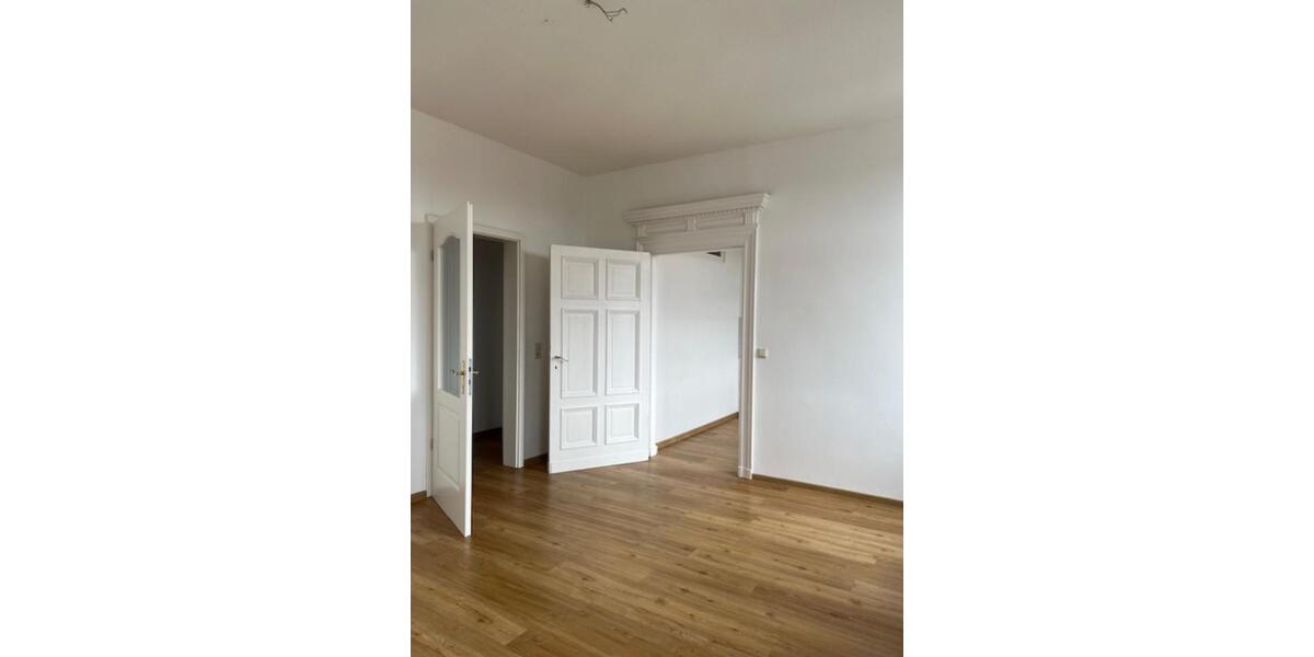 Etagenwohnung Staßfurt - 5 Zimmer, 108 m&sup2;, 575&euro; | Angebot:22253955