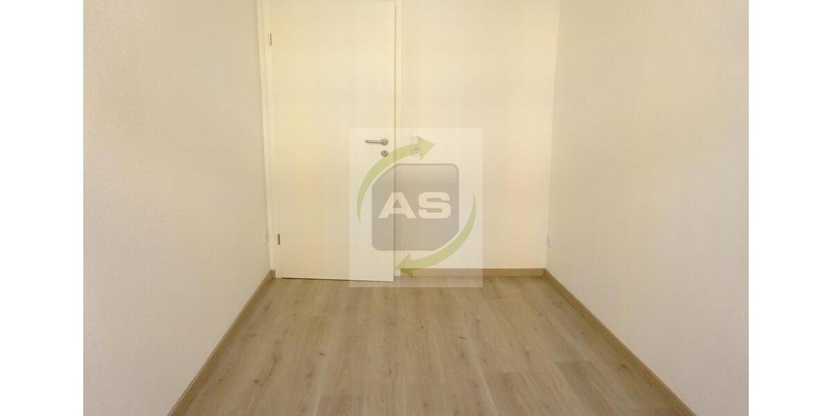 Erdgeschoßwohnung Neumark - 6 Zimmer, 128 m&sup2;, 768&euro; | Angebot:22591351