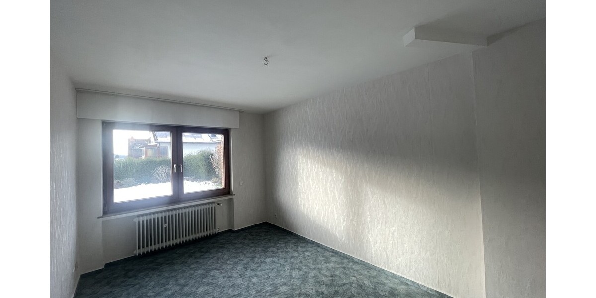Freistehendes Einfamilienhaus in ruhiger Wohnlage mit Garten und Doppelgarage - Einfamilienhaus Königswinter Thomasberg | Angebot:27069462