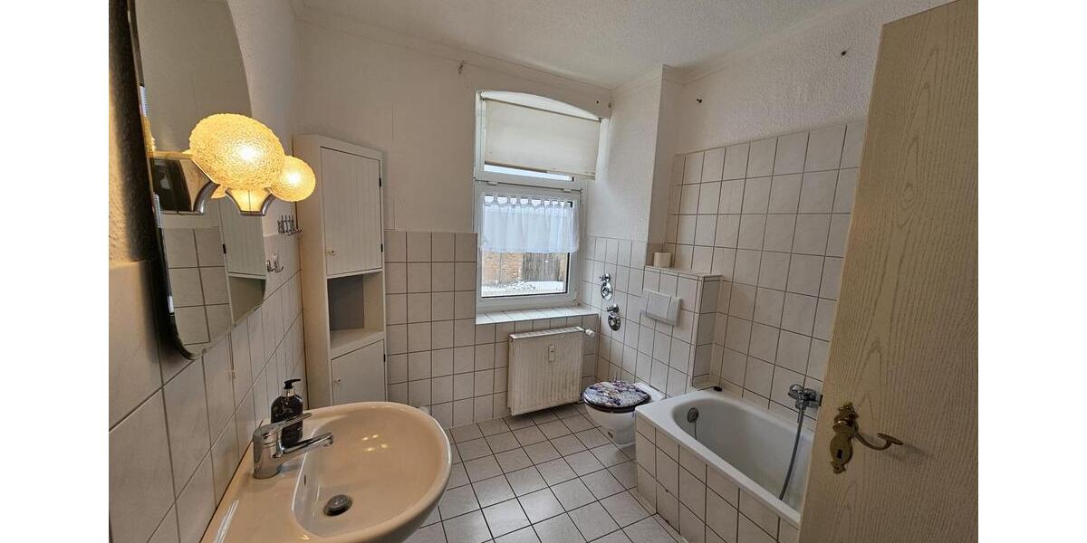 Etagenwohnung Erxleben - 3 Zimmer, 68 m&sup2;, 466&euro; | Angebot:26254399