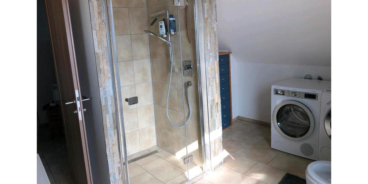 Einfamilienhaus Neustetten - 4.5 Zimmer, 127 m&sup2;, 1.680&euro; | Angebot:25840549