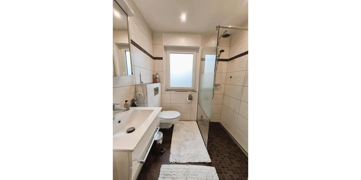 **EIN NEST**SÜSSES ZWEI-ZIMMER-APARTEMENT MIT KÜCHE FÜR -1- PERSON*** 2 zimmer