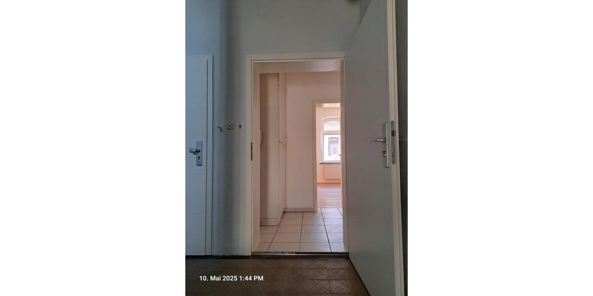 Etagenwohnung Oelsnitz (Vogtland) - 2 Zimmer, 50 m&sup2;, 245&euro; | Angebot:24102656