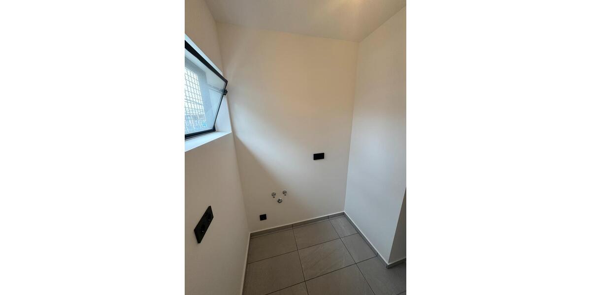 Fachwerkhalle mit 230 m², Büro mit WC & Küche zimmer