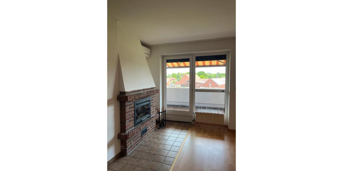Dachgeschoßwohnung Lembruch - 5 Zimmer, 120 m&sup2;, 1.250&euro; | Angebot:26581880