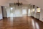 Dachgeschoßwohnung Bad Neustadt an der Saale - 3 Zimmer, 110 m&sup2;, 700&euro; | Angebot:25549110