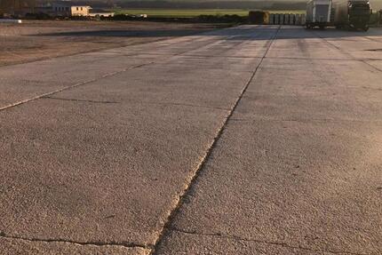 Befestigter Lagerplatz zwischen A93 und A6 zimmer