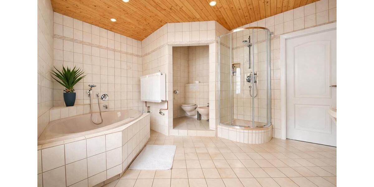 Wohnen auf Zeit Freiberg - 4 Zimmer, 80 m&sup2;, 38&euro; | Angebot:26425553